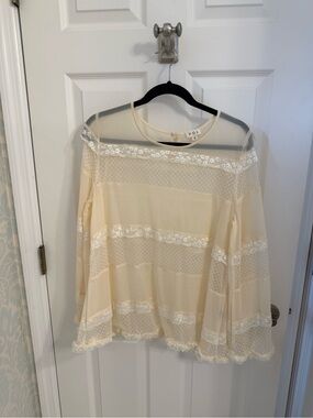 POL Cream Sheer Lace-Trim Long Sleeve Blouse NWOT